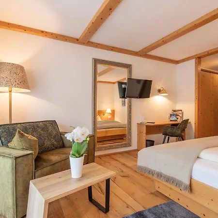 ホテル Alpenrose ガルゲレン