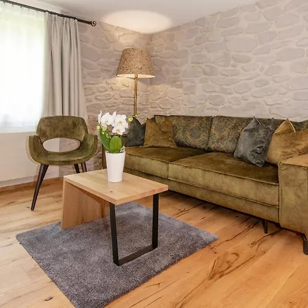 Alpenrose Hotel 3*