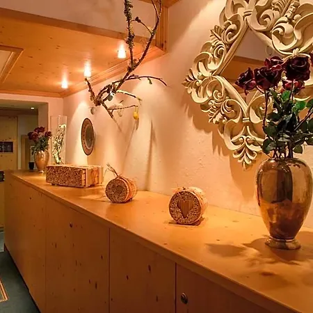 Alpenrose Hotel 3*