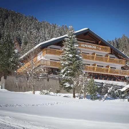 ホテル Alpenrose