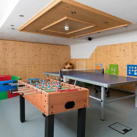 Alpenrose Hotel 3*